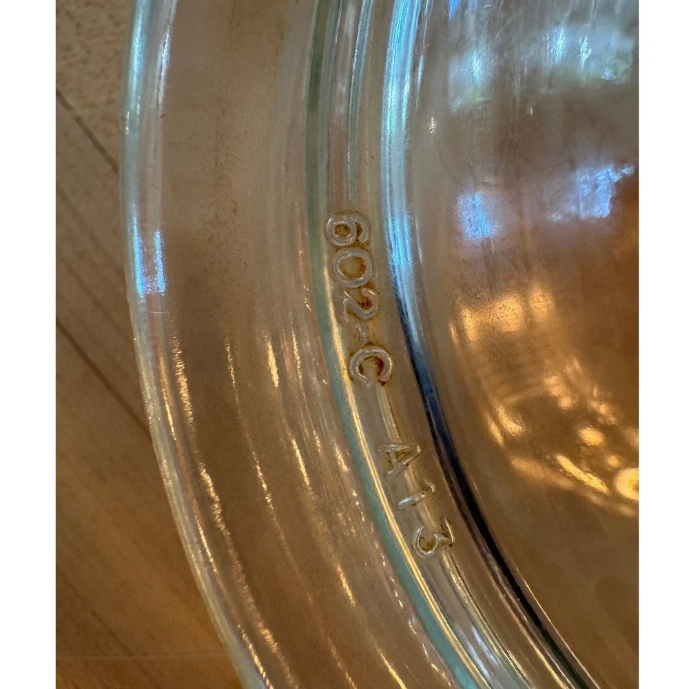 Vintage Pyrex 602-C Clear‎ Glass Oval Casserole Dish with Ribbed Lid 1.5 Quart